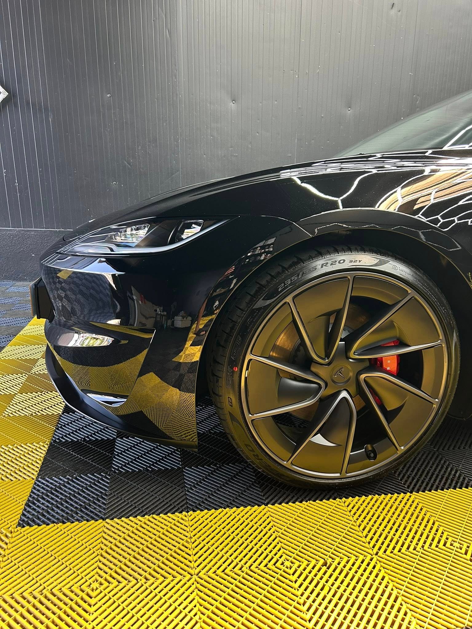 Tesla - Detailing Exterior Polish